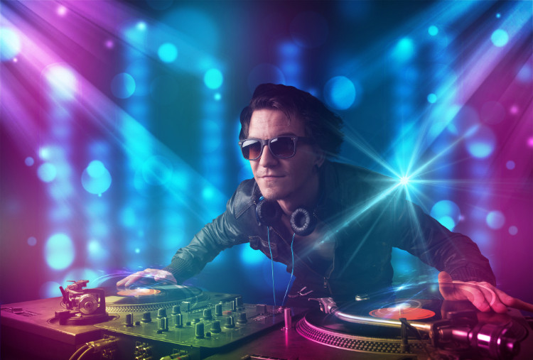 Club-DJ-Denver-Entertainment-Fun-For-Business